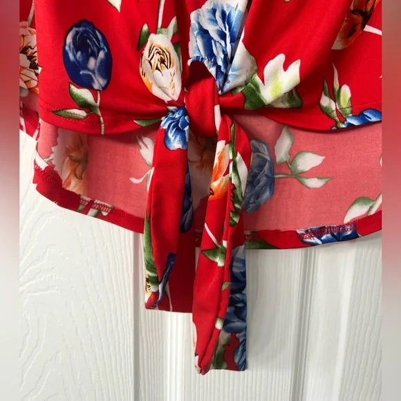 Red floral tie front blouse - Picture 4 of 6